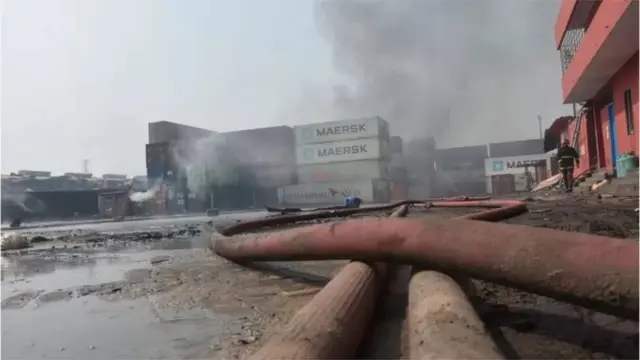 আগুনে ধ্বংস হওয়া ডিপো।