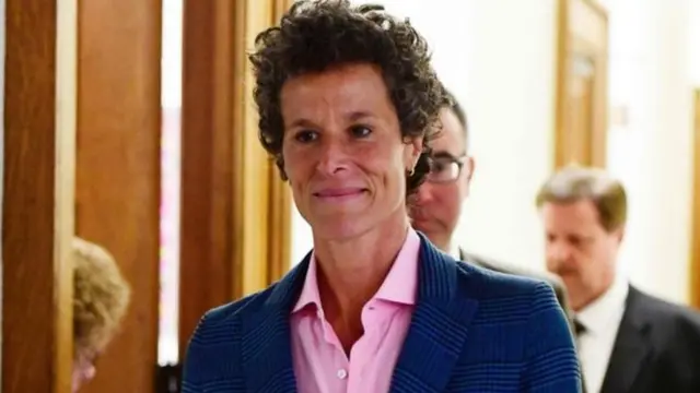 أندريا كونستاند