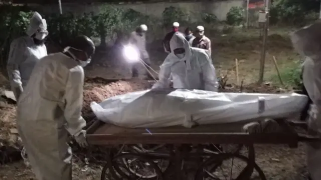 અબ્દુલભાઈ અને તેમની ટીમ