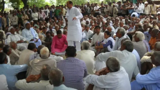 खाप पंचायत