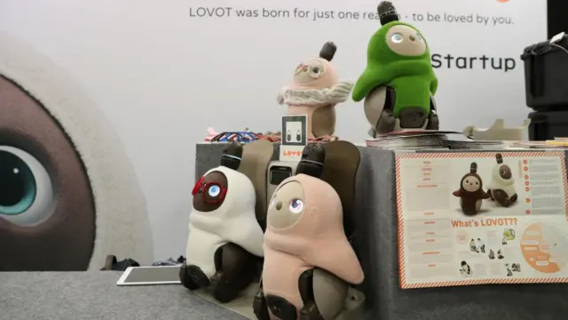 在SXSW展出的日本机器人宠物