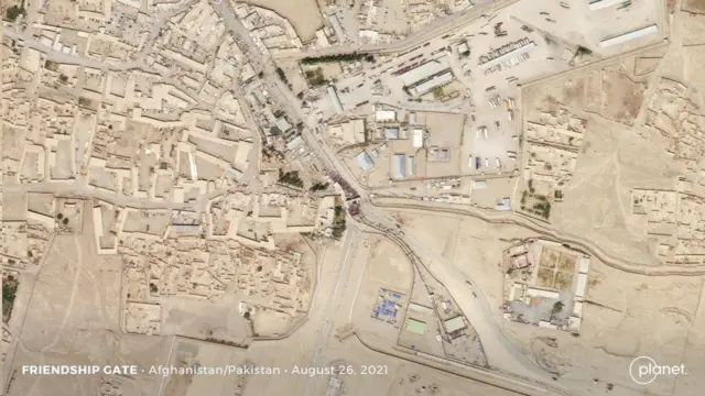 아프간과 파키스탄을 가르는 '스핀 볼닥(하얀 사막)' 국경지대