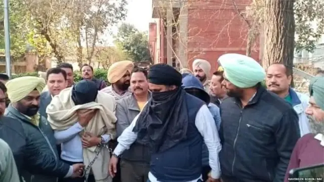 ਅੰਮ੍ਰਿਤਸਰ ਵਿੱਚ ਪੁਲਿਸ ਨੇ ਹੈਰੋਇਨ ਦੀ ਇੱਕ ਵੱਡੀ ਖੇਪ ਫੜੀ ਅਤੇ 6 ਲੋਕ ਗ੍ਰਿਫ਼ਤਾਰ ਕੀਤੇ ਗਏ