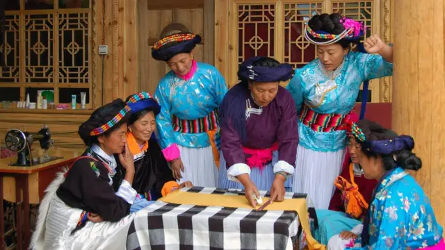 মসুও সমাজের কয়েকজন নারী