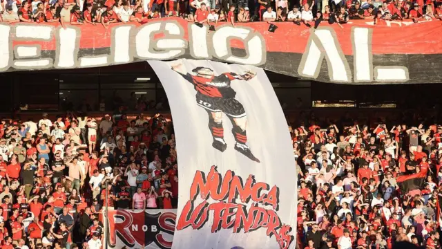 مارادونا تا آخر فصل به عنوان مربی جیمناسیا انتخاب شده است