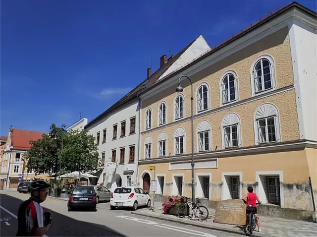 హిట్లర్ పుట్టిన ఇల్లు ఇదే