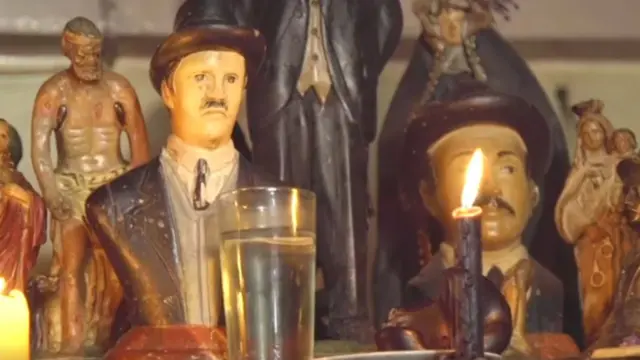 અપરાધીઓની મૂર્તિઓ