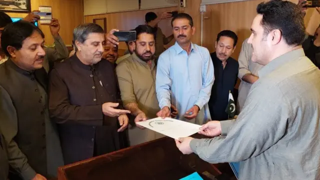 تحریک عدم اعتماد