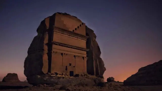 மர்மமான 5 புனித இடங்கள்