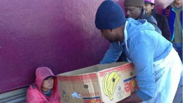 መሮን ኣብ ምሕጋዝ ገዳም ሓደር