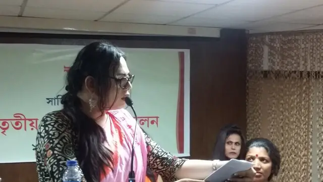 যতজন কবিতা পড়লেন, তাঁদের সবার লেখায়উঠে এসেছে নিজেদের জীবন যন্ত্রণার কথা
