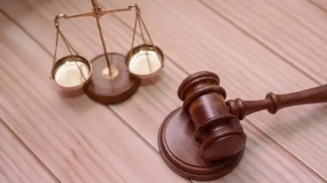 પ્રતીકાત્મક તસવીર