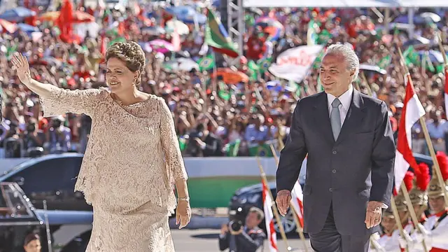 Popularidade da presidente afastada caiu no começo do segundo mandato