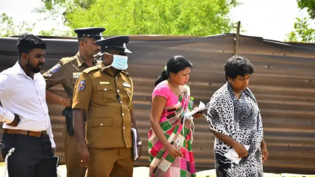 சஹ்ரான் குழுவினரின் சடலங்கள் தோண்டியெடுப்பு