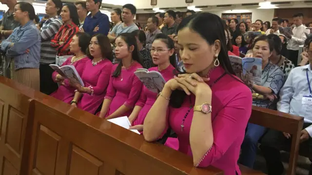 Hàng ngàn người Công giáo Việt Nam đã bay sang Thái Lan mong được gặp Giáo Hoàng