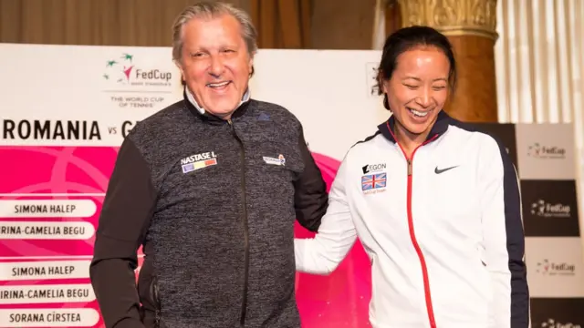 Ilie Nastase y Anne Keothavong sonrientes.