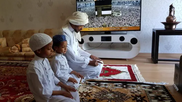 Bakrii Nuurii daa'imman isaa lameen waliin salaatarratti