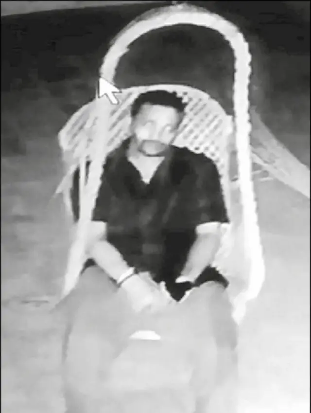 திருட சென்ற வீட்டில் ஊஞ்சல் ஆடி மகிழ்ந்த கொள்ளையன்