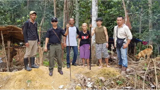 Punan Batu, Kalimantan, lingkungan, adat