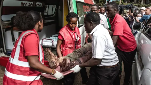 Abajejwe gutabara bajanye kwa muganga uwakomereye mu gitero kw'ihoteli i Nairobi, itariki 16/01/2019