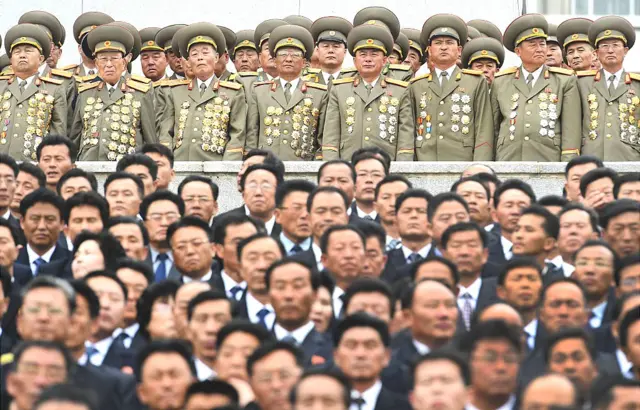 સેનાધિકારીઓ