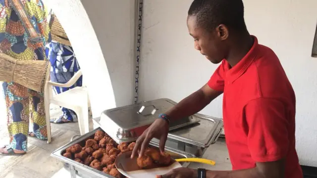 Àkàrà ṣe pàtàkì níbi òkú àgbà