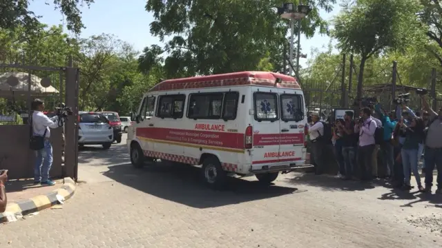 એમ્બ્યૂલન્સ