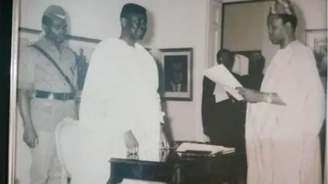 Oloogbe Abdulganiyu Abdulrasaq, lasiko ti Nnamdi Azikiwe n bura fun gẹgẹ bi Minisita lọdun 1961
