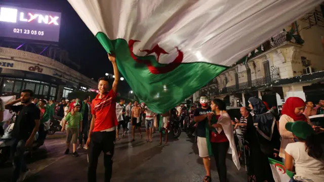 الجزائر