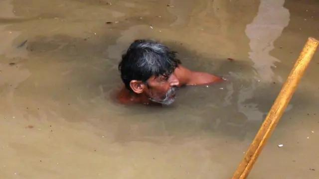 பாதாள சாக்கடை