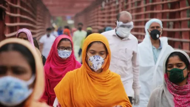 काम पर लौटने को लेकर हम इतने असहज क्यों हैं?