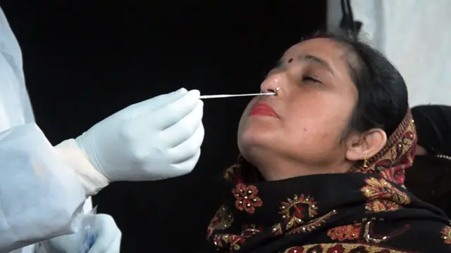 कोभिड परिक्षण