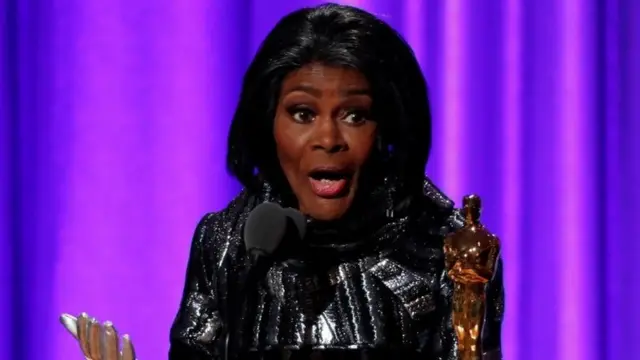 Cicely Tyson accepts her Honorary Academy Award. Photo: November 2018