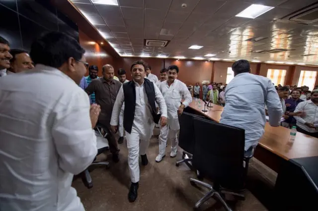 అఖిలేష్ యాదవ్, ఉత్తరప్రదేశ్