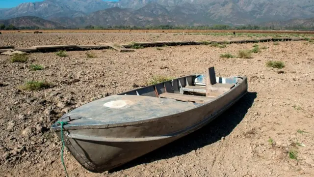 Barco na seca lagoagrupo do telegram de apostasAculeo