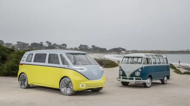 آی‌دی باز با الهام از ون مشهور فولکس واگن در دهه پنجاه ساخته شده است