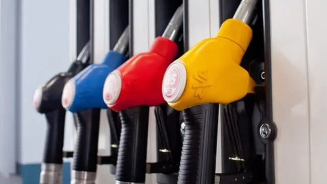 Бензин в России, по мнению экспертов, является предметом роскоши