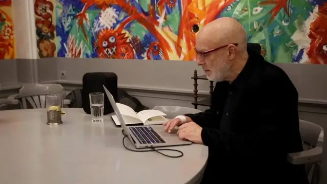 Брайан Іно в театрі "Шатле" завершує роботу над музичним оформленням інсталяції