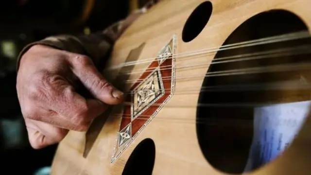 இசைத்ததற்காக மறுக்கப்பட்ட திருமணம்