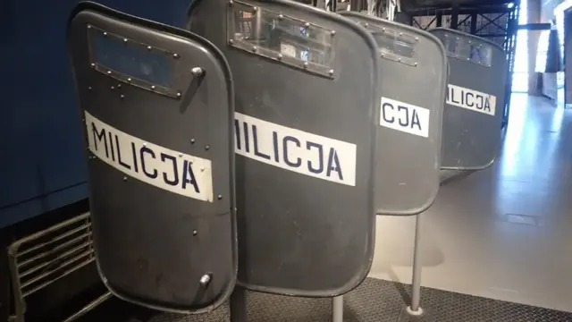 Milicija, poljska policija iz komunističkog doba, koristila je često brutalne metode za održavanje kontrole