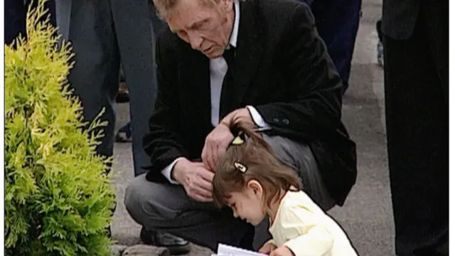 Tasnim fi akaakkayyuu ishee