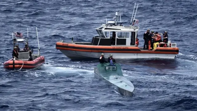 Lancha rápida detenida
