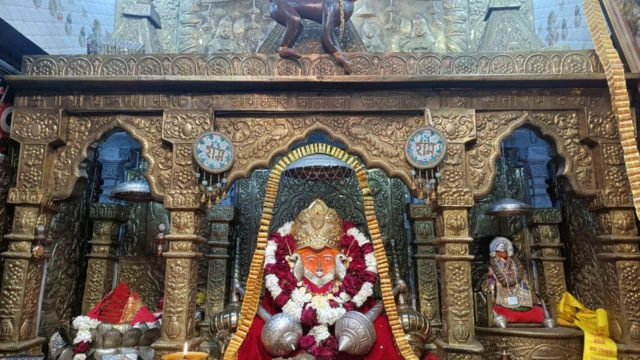 बागेश्वर धाम मंदिर