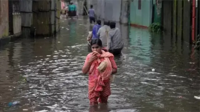 সুনামগঞ্জের বহু এলাকার বাসিন্দাদের জন্য চলাফেরার একমাত্র উপায় এখন নৌকা