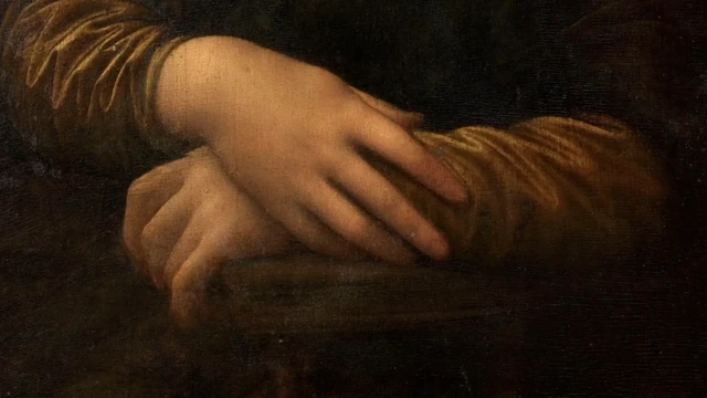 Certains téléspectateurs sont aussi subjugués par les mains de Mona Lisa que par son visage