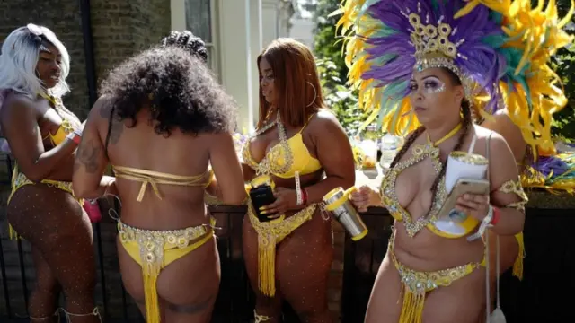 جشنواره ناتینگ‌هیل لندن