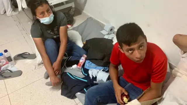 Heridos en colchonetas en la clínica