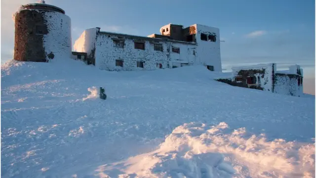обсерваторія на горі Піп Іван