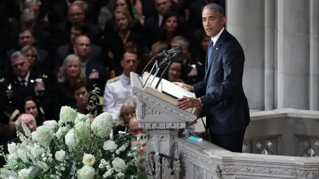 Барак Обама выступил с речью на проводах своего бывшего соперника на президентских выборах