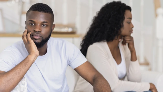 Ị ma ihe anọ ụmụnwoke agaghị agwa gị agbenyeghị ka o si hụ gị n'anya?